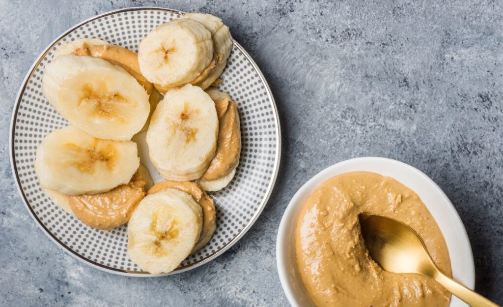 Banana com Pasta de Amendoim